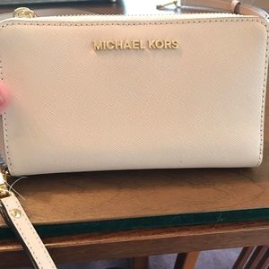 New rose pink Michael Kors Large flat wallet